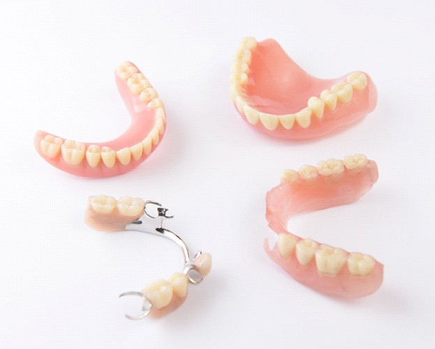 various kinds of dentures in Williamsville